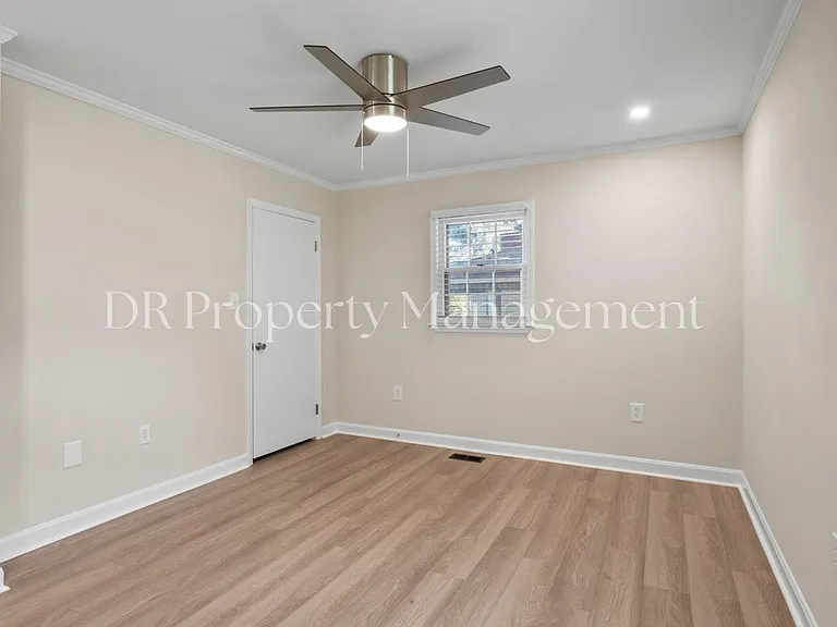 11335 Carolina Ave — Photo 20