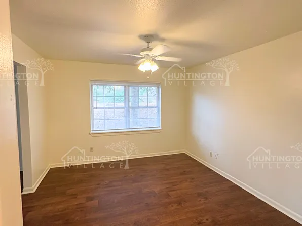 819 Brookley Ave, Warner Robins, GA 31098