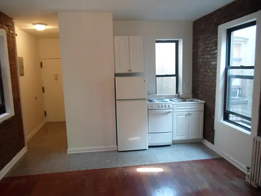 Rented by Sky Management | media 65