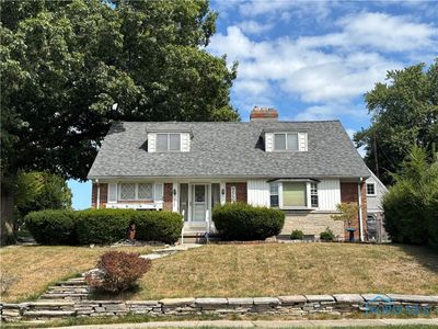 2455 Eastmoreland Dr, Oregon, OH, 43616