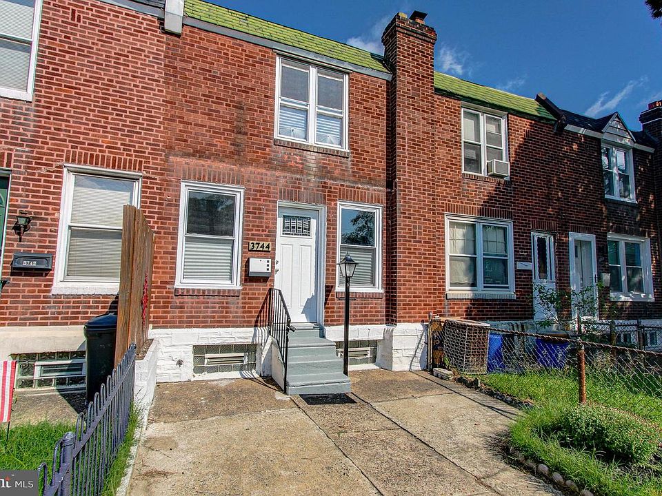 1st image of 3744 Richmond St