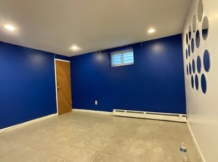 138-20 233rd St, Springfield Gardens, NY 11413