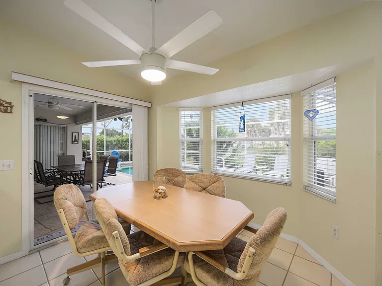 107 Cottage Pl — Photo 13