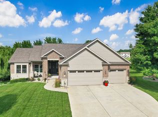 3 Huff Way, Bloomington, IL 61705