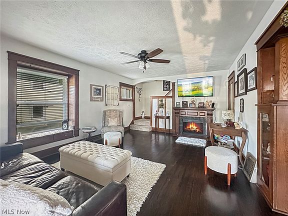 5th image of 344 Oak Knoll Ave SE