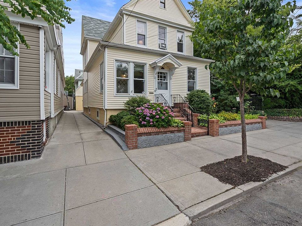 1st image of 102-15 89th Ave