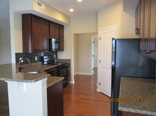 465 Redwood Ln, Lewis Center, OH 43035