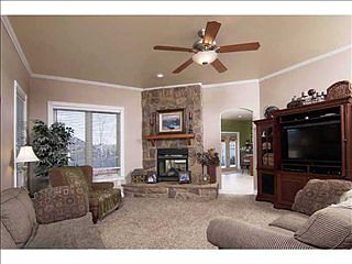 3rd image of 4212 Waterford Dr