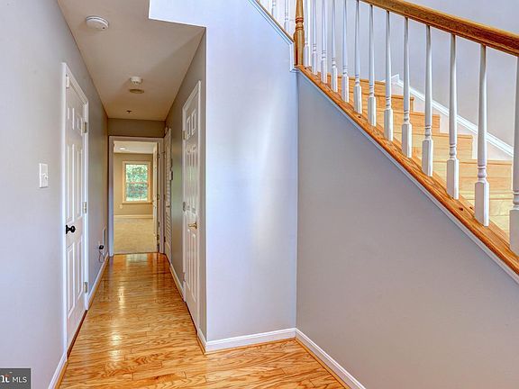 4th image of 8023 Apple Valley Dr