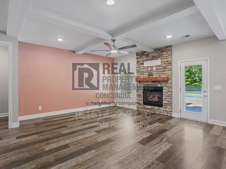 338 Crusaw Dr — Photo 6