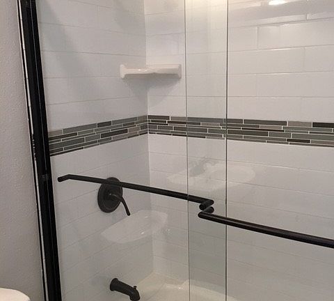 4th image of 1634 W Parade St