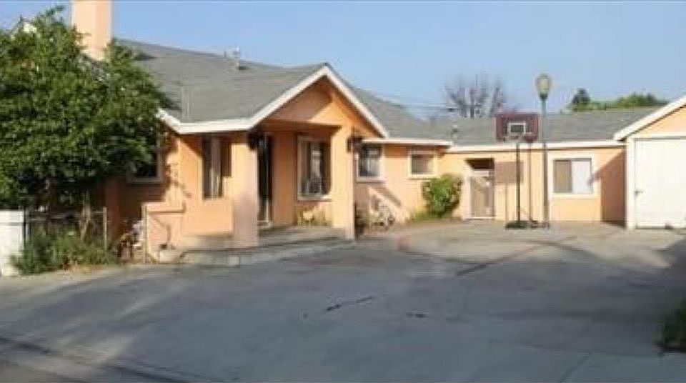 Bellflower Home in Large Lot