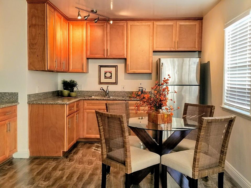 1st image of 3104 Livonia Ave