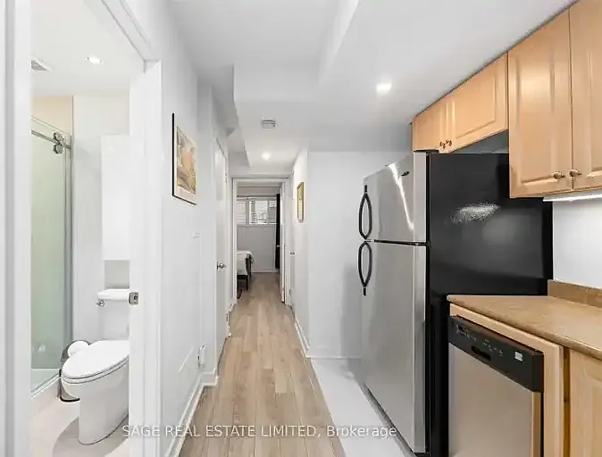 492 King St E #1A — Photo 9