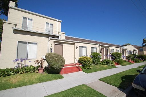 1st image of 2609 Sacramento St