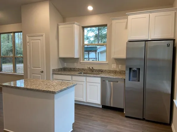 11375 Underwood St, Willis, TX 77318