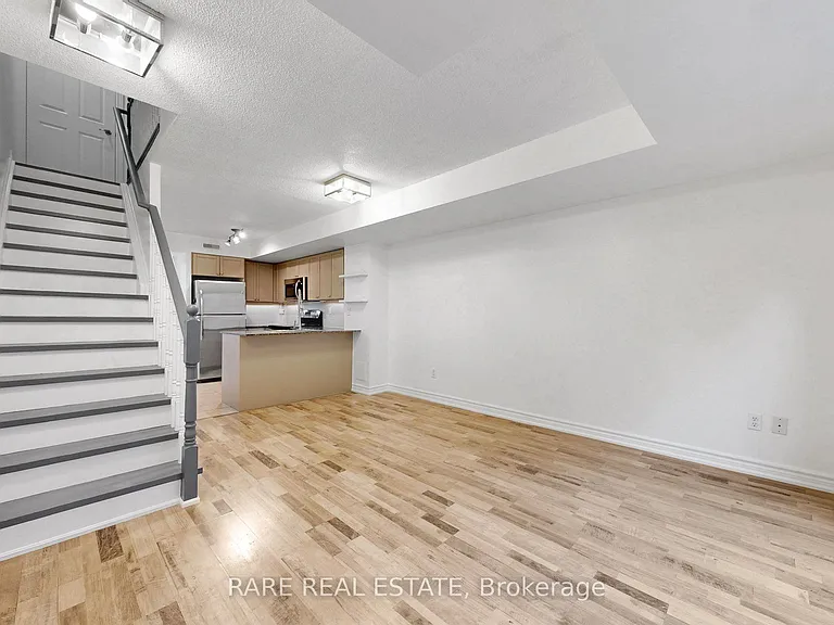21 Ruttan St #140 — Photo 24