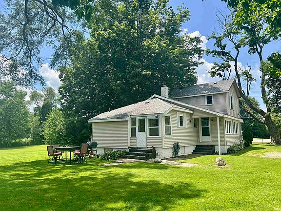 3rd image of 3990 Michigan Rd