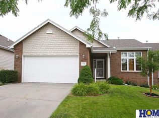 7316 Shirl Dr, Lincoln, NE 68516