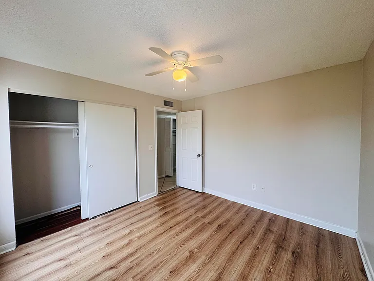 2800 NW 56th Ave #G407 — Photo 24