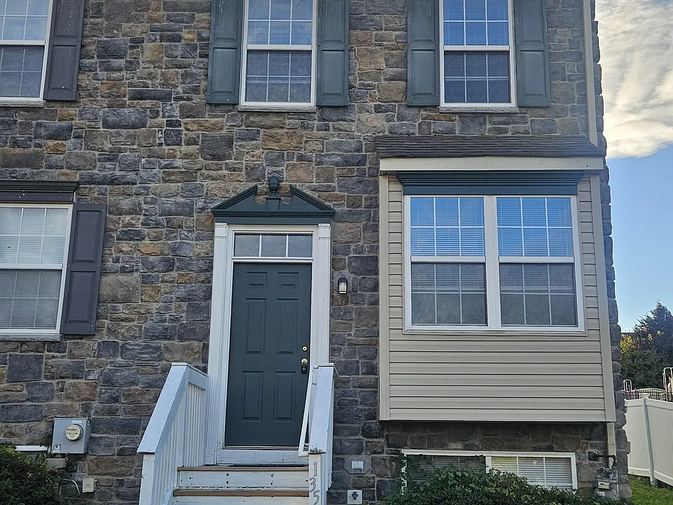 135 Vince Dr