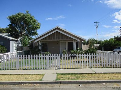 129 Woodrow Ave, Bakersfield, CA, 93308