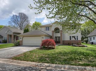 711 Brookside Ln, Lebanon, PA 17042
