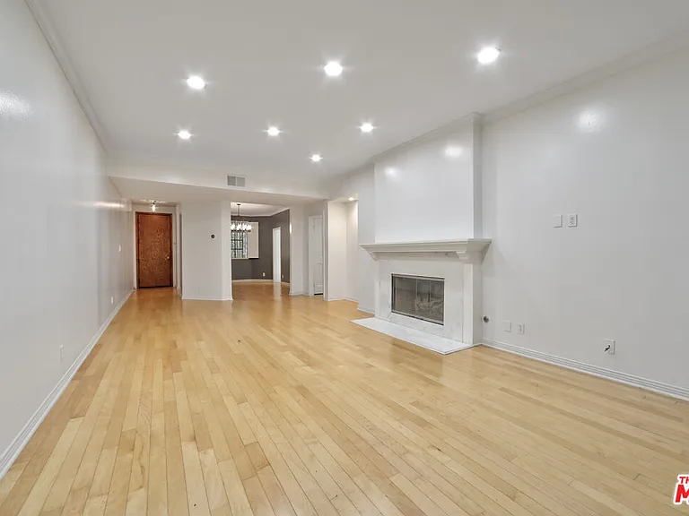 11939 Gorham Ave #105 — Photo 11
