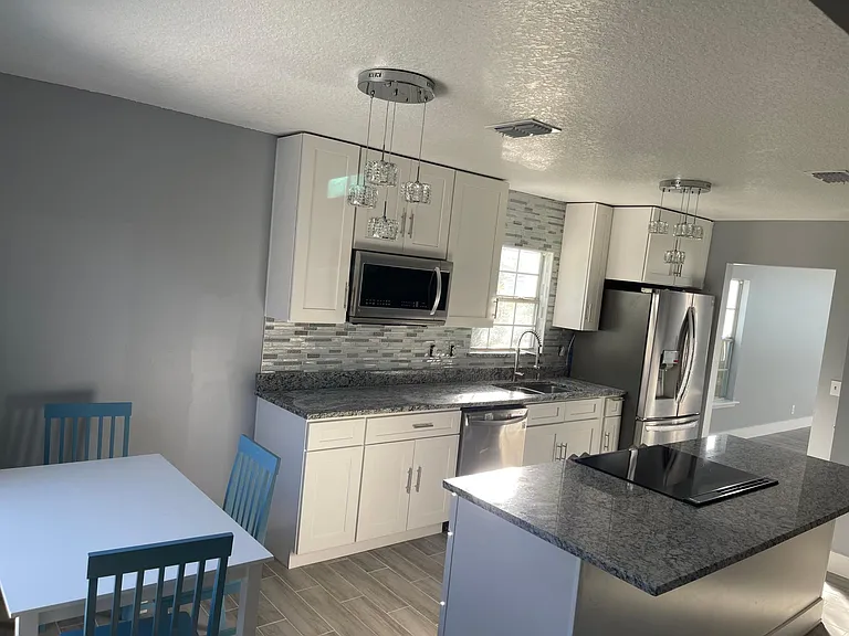 775 Hickory Lakes Dr E — Photo 10