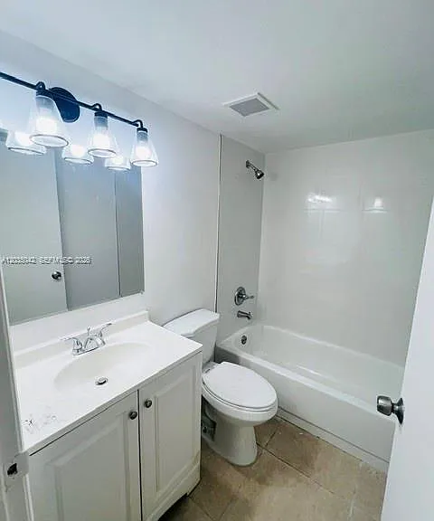 10733 Cleary Blvd #103 — Photo 4