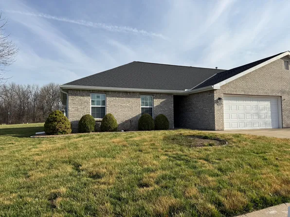 2122 S Liberty Rd, Marshall, MO 65340