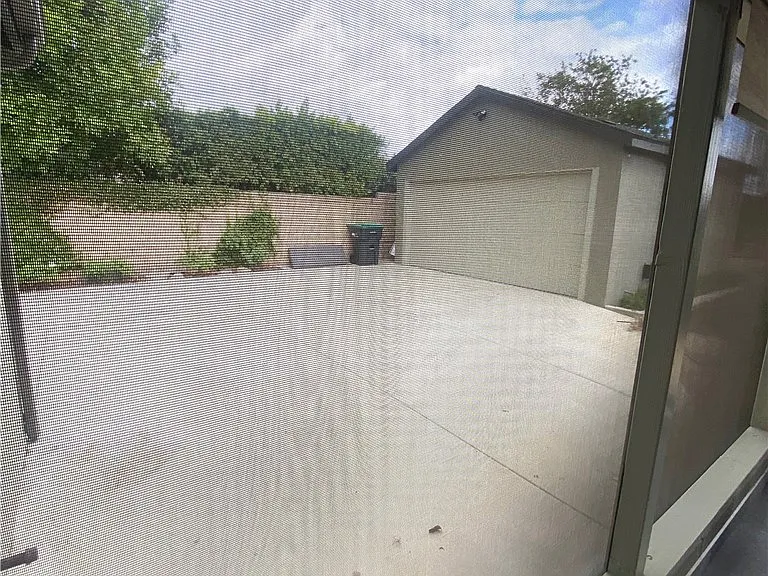 502 E Bonita Ave — Photo 6