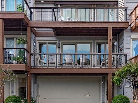 2nd image of 10 Chesapeake Lndg