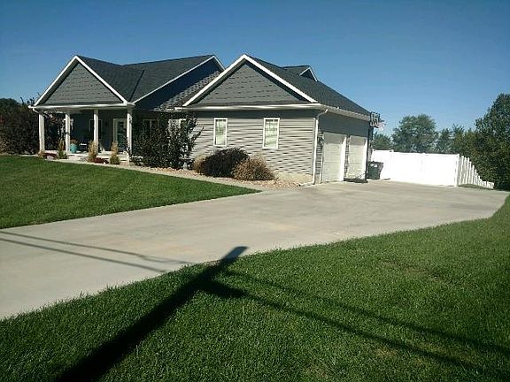 3rd image of 2208 6th Ave