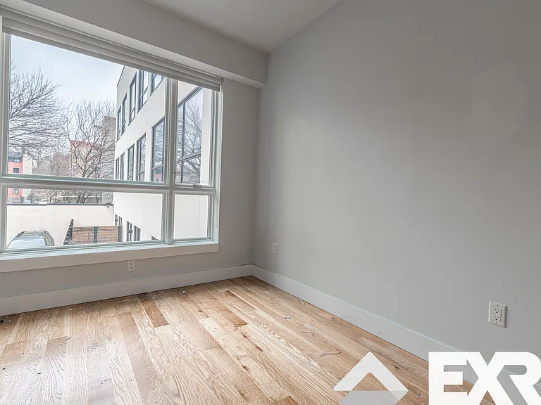 422 Lexington Ave #3C — Photo 6
