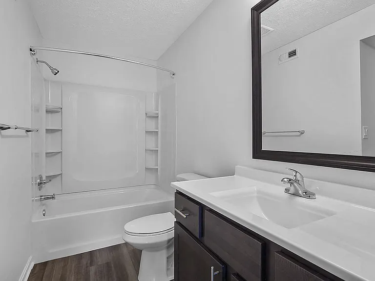 Indian Lookout Apartments — Photo 96