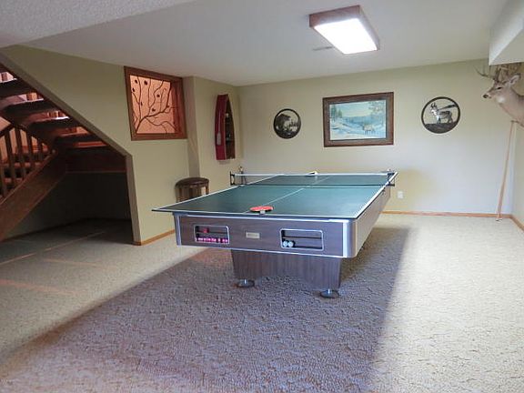3rd image of 337 Fox Dr
