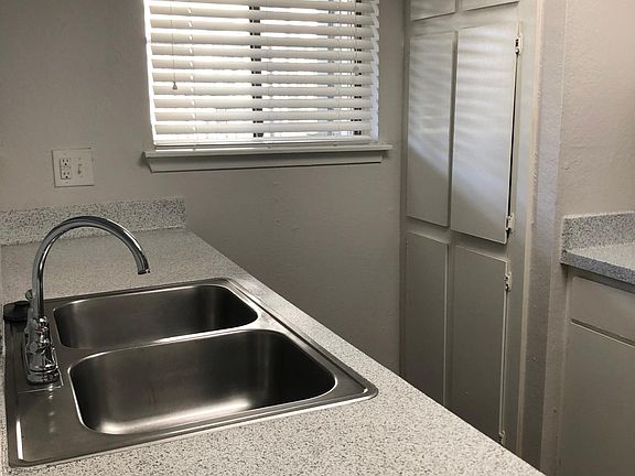 2nd image of 2315 Fair Oaks Dr APT 1097