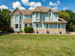 1090 NE Blackwell Rd, Lees Summit, MO 64086