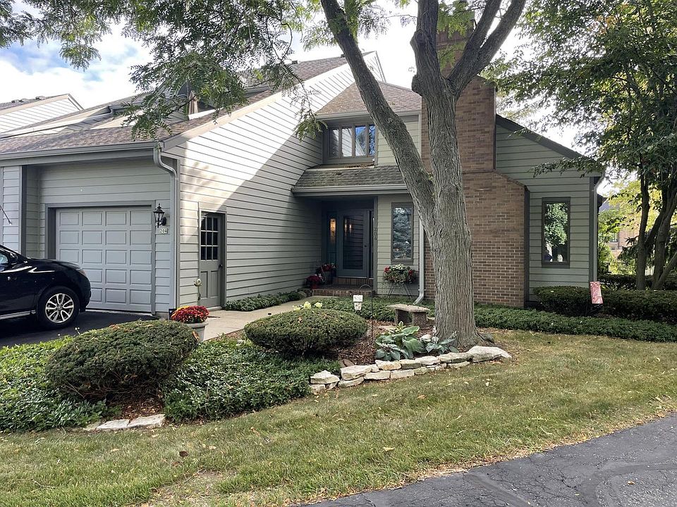 204 Pine TERRACE, Oconomowoc, WI 53066 Zillow