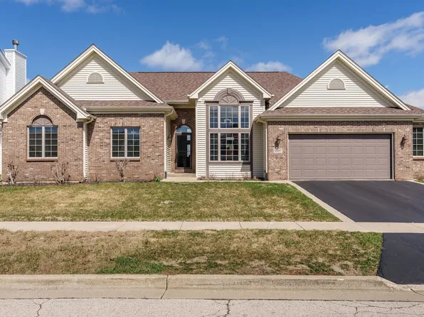 5557 Waters Bend Dr, Belvidere, IL 61008