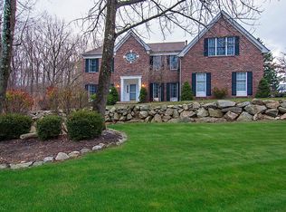 3 Farrow Ln, Asbury, NJ 08802