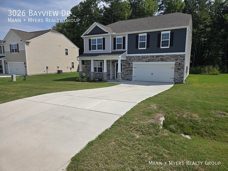 1st image of 3026 Bayview Dr