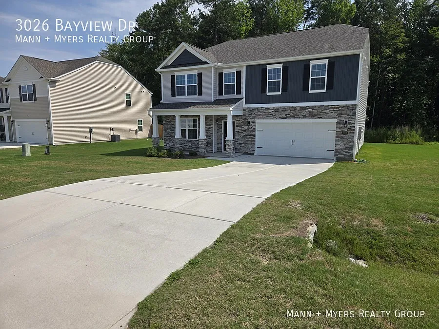 3026 Bayview Dr