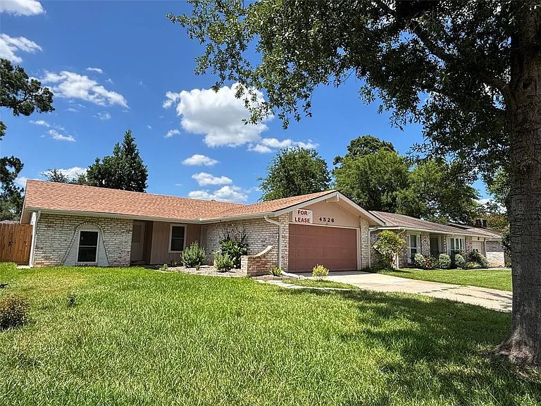 4526 McCleester Dr — Photo 1