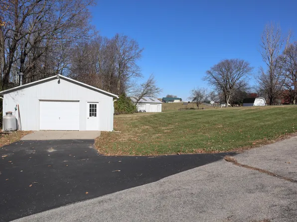 2238 Ginger Ln, Washington Court House, OH 43160