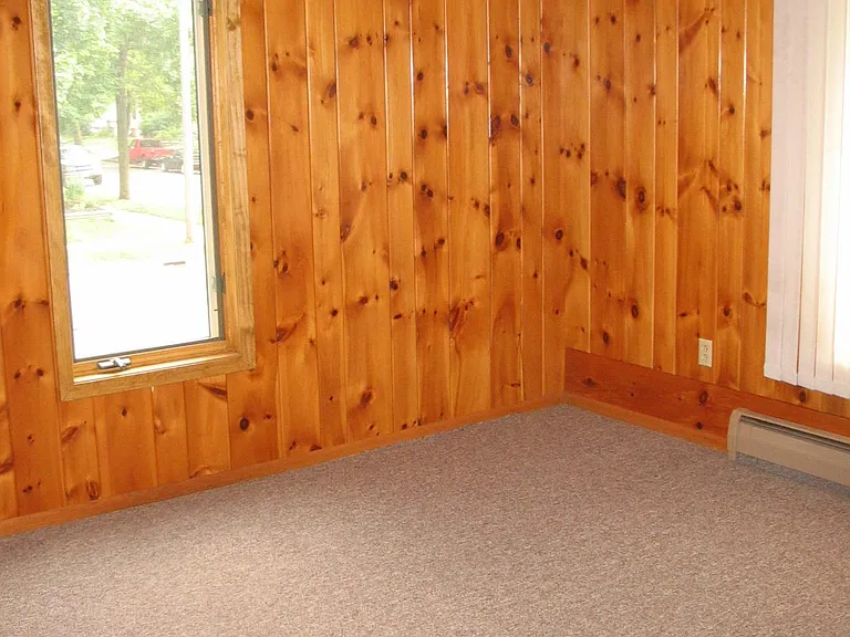 1301 Talmage Ave SE — Photo 4
