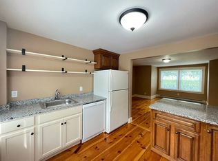 16 Crystal Ave UNIT A, Derry, NH 03038