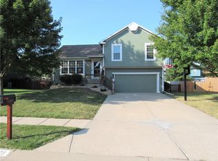 275 W Cheyenne St, Gardner, KS 66030