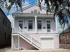 1st image of 718 Marigny St